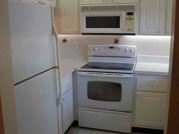 4th image of 2600 SE Ocean Blvd Unit Un W 14