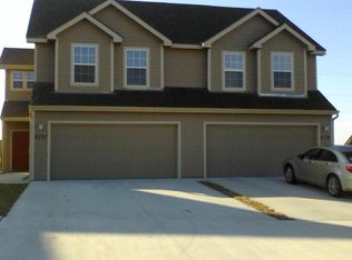 2733 Elm Creek Dr, Junction City, KS 66441
