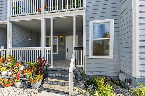 214 Margaret St Photo 1