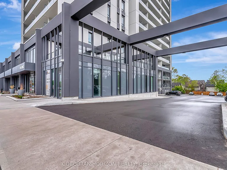 741 King St W #1710 — Photo 4