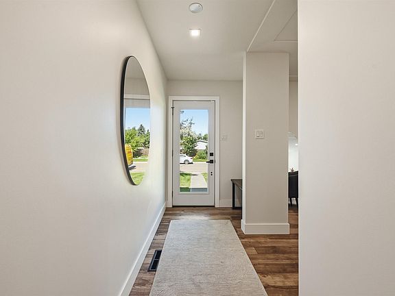 3rd image of 6015 92a Ave NW