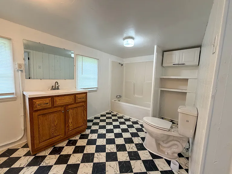 3520 Oakridge Ave — Photo 12