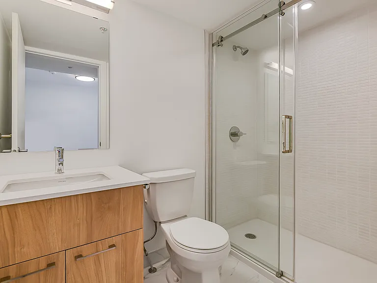 19 Robinson Ave — Photo 11
