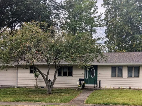 602 S Binkley St, West Frankfort, IL 62896