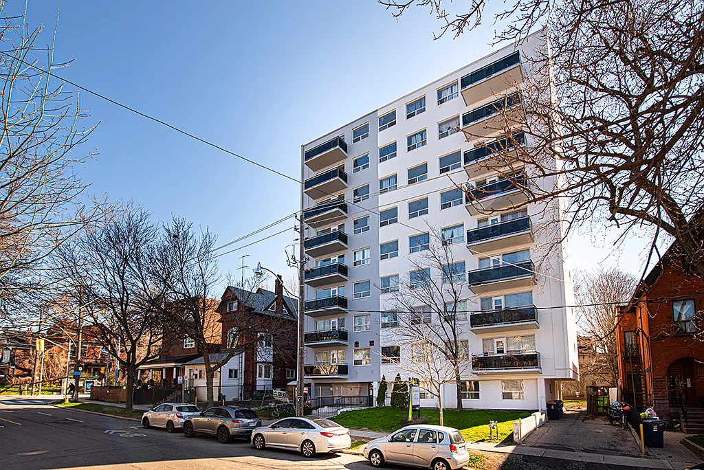 115 Dowling Avenue — Photo 4
