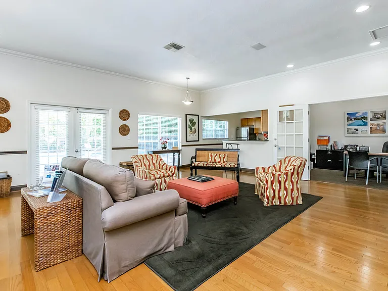 Grand Oaks — Photo 11