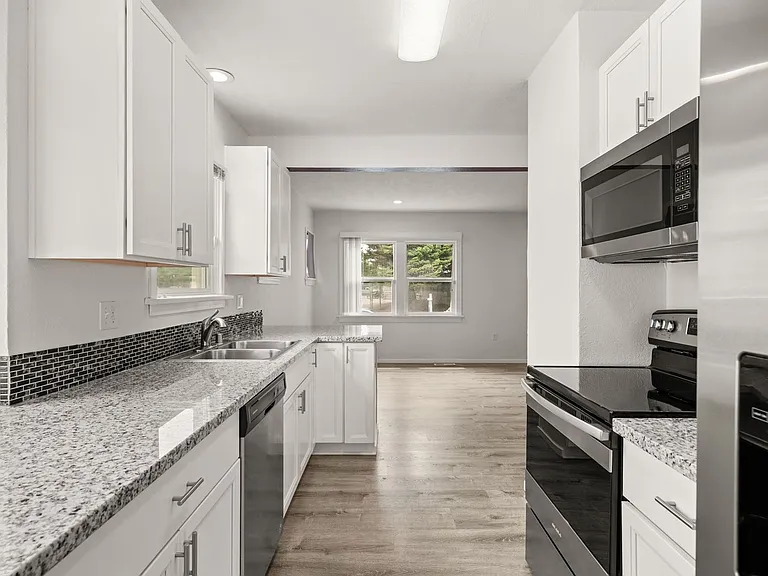 2604 W Sinto Ave — Photo 10