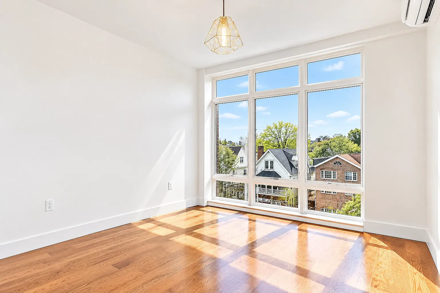 1509 New York Avenue — Photo 3