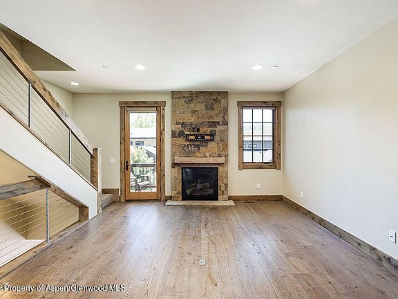 2nd image of 115 Juniper Trl