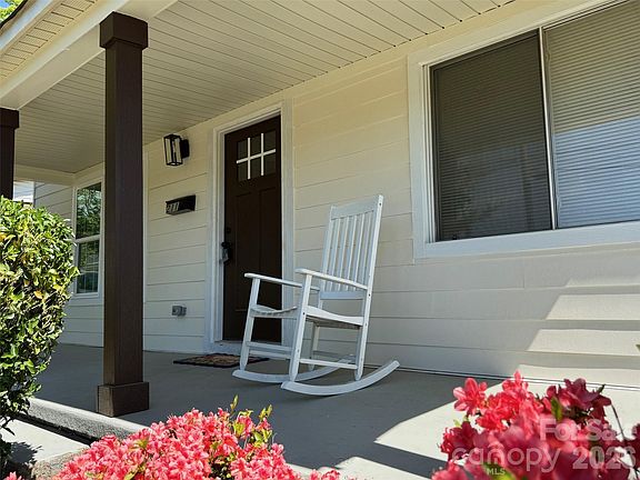 3rd image of 211 Cedar Dr NW