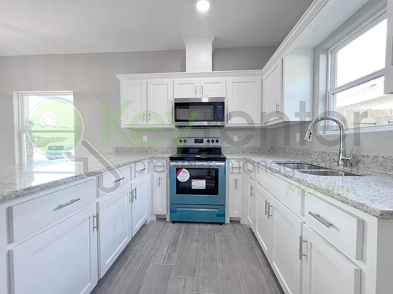 1812 Redbud Ln #1 — Photo 25