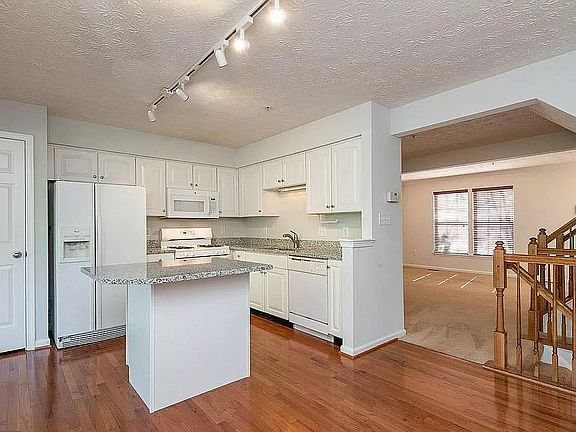2nd image of 2711 Piscataway Run Dr