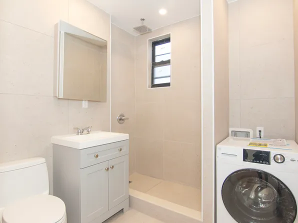 41-15 31st Avenue image 6 of 6