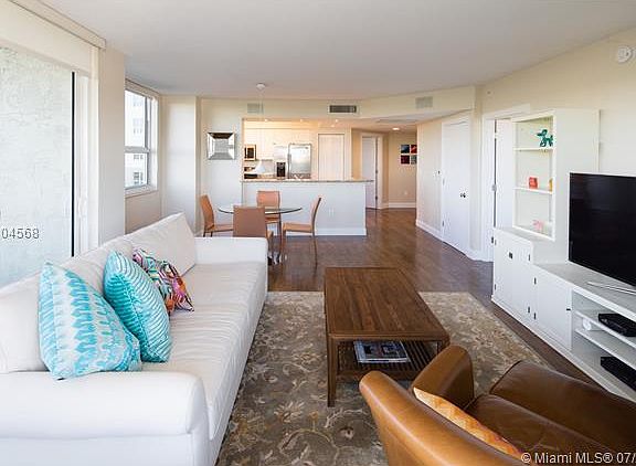 3rd image of 19501 W Country Club Dr APT 514
