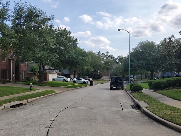 4th image of 10702 Jenny Anne Ln