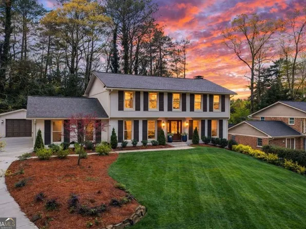 3549 Castlehill Ct, Tucker, GA 30084