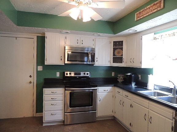 4th image of 208 Duffers Ln