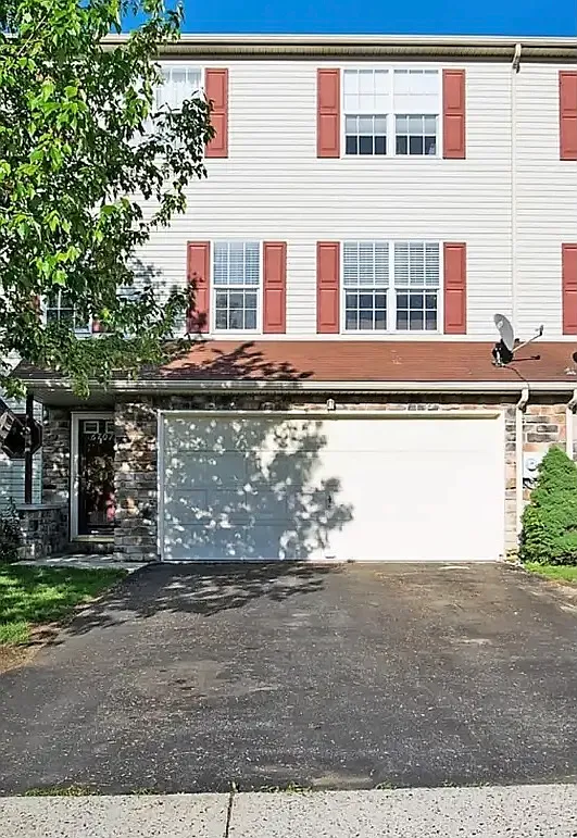 6707 Jefferson Ct — Photo 2
