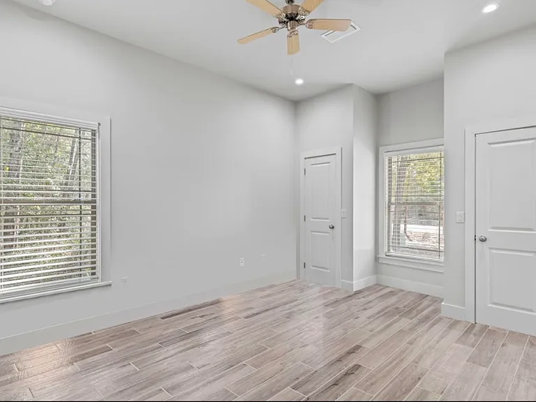 16 Justin Ct — Photo 10