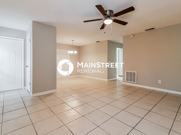 3rd image of 3817 E Miller Ave