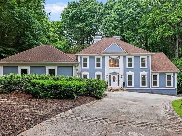 590 Valley Hall Dr, Sandy Springs, GA 30350