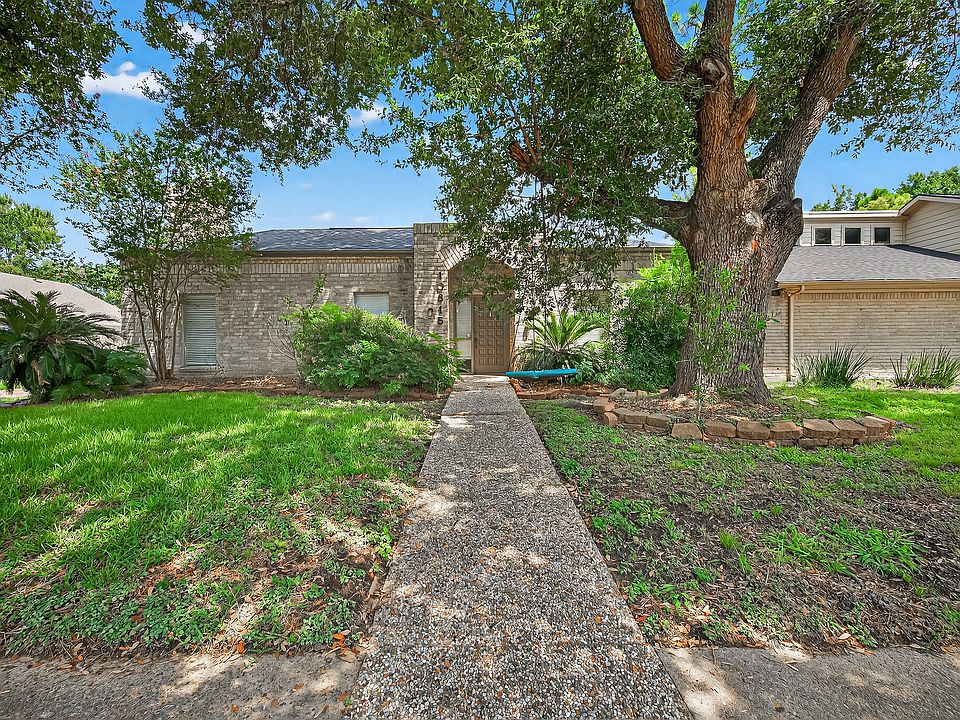 1st image of 10815 Shawnbrook Dr