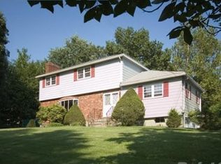 167 Kendall Rd, Tewksbury, MA 01876