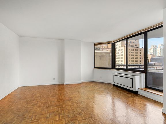 4th image of 1991 Broadway APT 8C