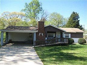 1st image of 2919 Lewey Dr