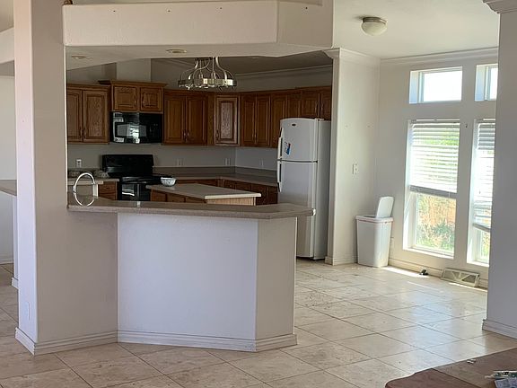 4th image of 1190 43rd Ln