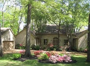 1946 Kirby Rd, Memphis, TN 38119