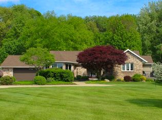 11132 Nutmeg Rd, Plymouth, IN 46563