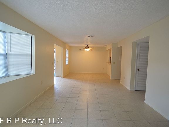 5th image of 11616 Baywood Meadows Dr APT 4