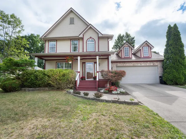 4403 Great Oaks Dr, Grand Blanc, MI 48439