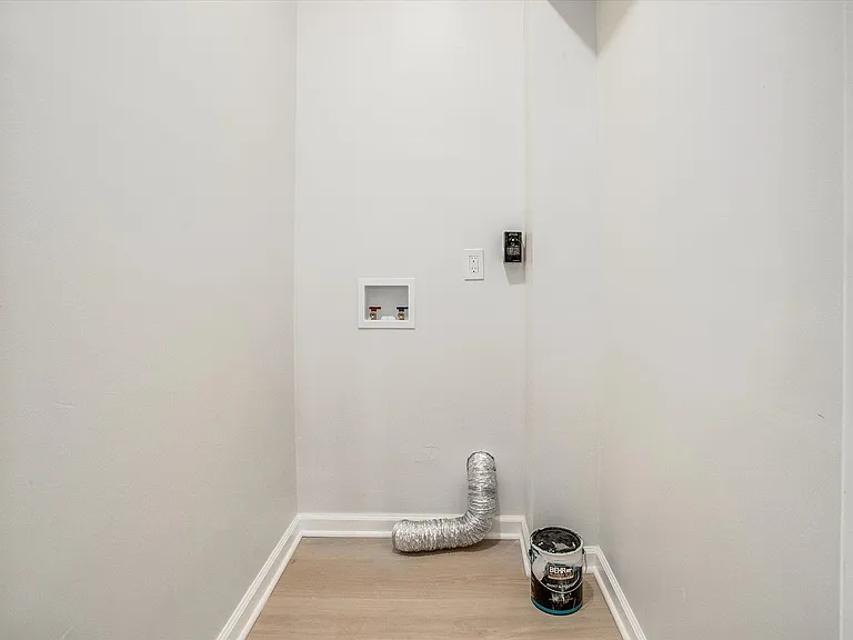 3408 Bellefontaine Ave — Photo 16