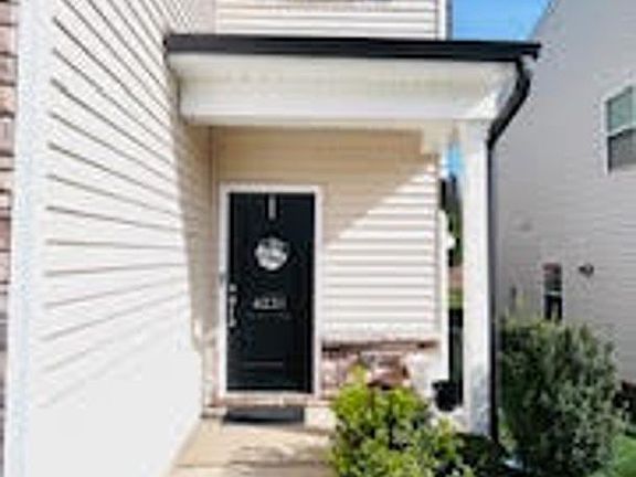4th image of 4231 Honeysuckle Vine Dr