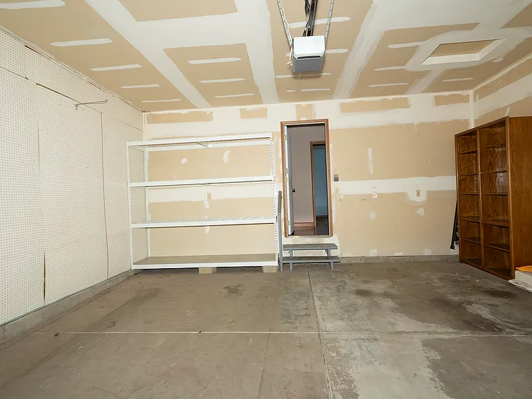 7872 Waggoner Run Dr — Photo 32