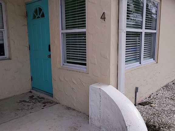 2nd image of 115 145th Ave E APT 4