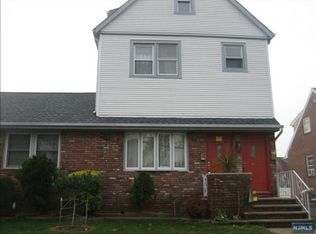 85 Hazelton St, Ridgefield Park, NJ 07660