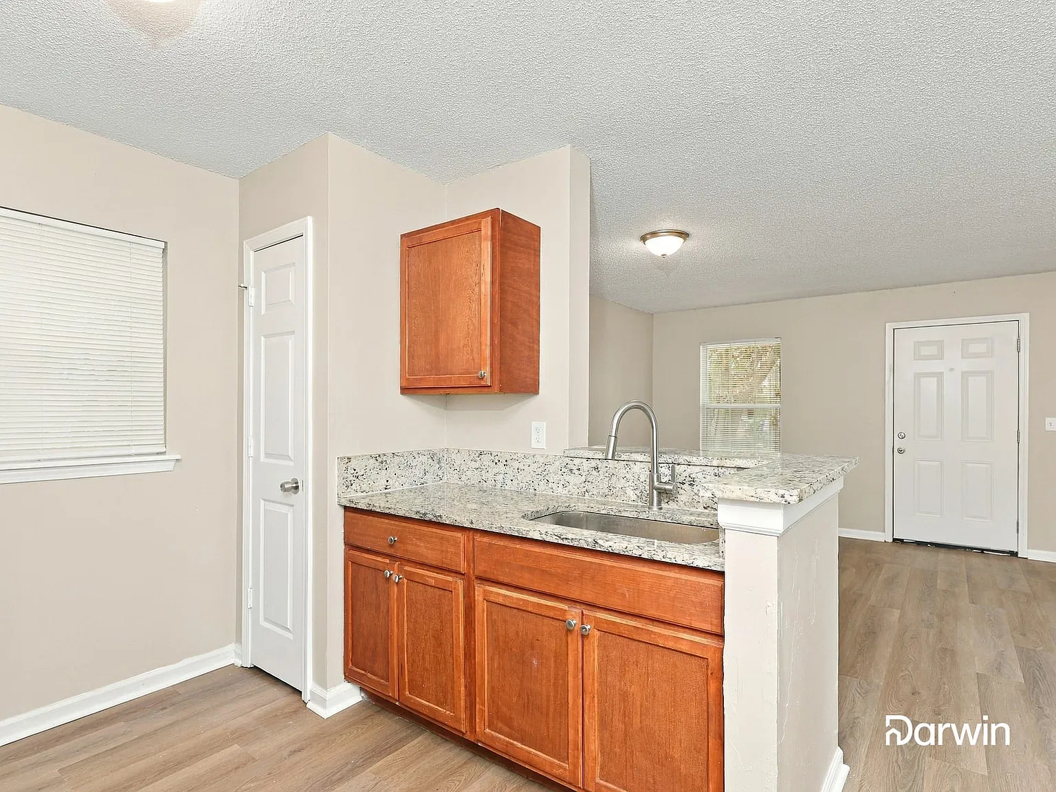 3 bed, 2.0 bath, 1173 sqft, $1,405 — Photo 3