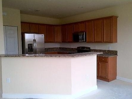 2nd image of 11560 NW 87th Ln