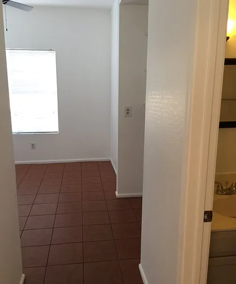 3711 W Redfield Ln — Photo 4