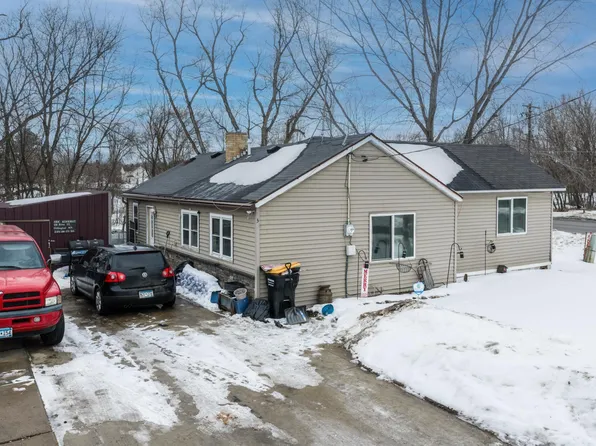 130 River St W, Holdingford, MN 56340