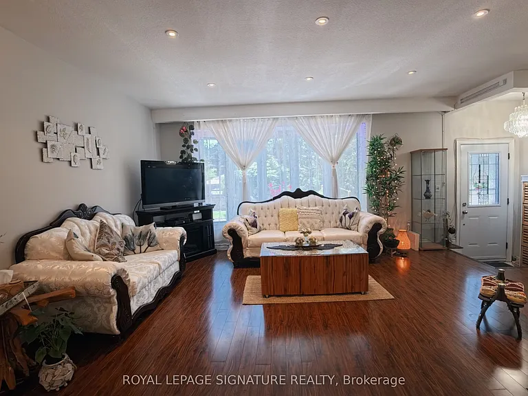 3471 The Credit Woodlands #UPPER — Photo 6