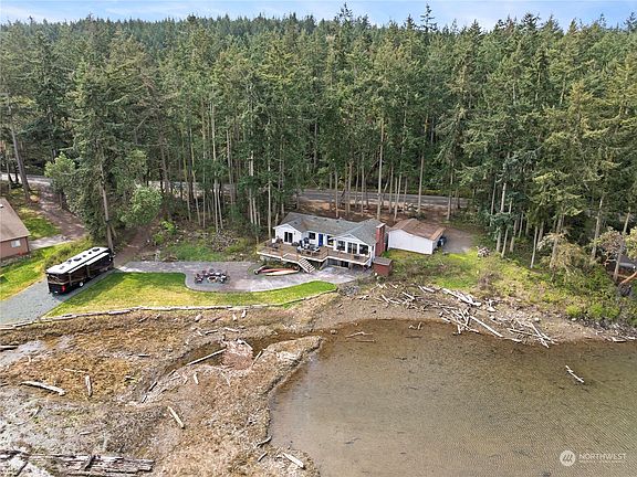 2nd image of 2060 Madrona Way