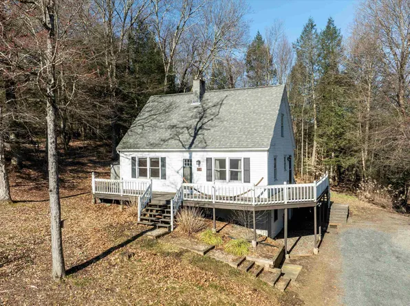 216 Sherwood Circle, Brattleboro, VT 05301