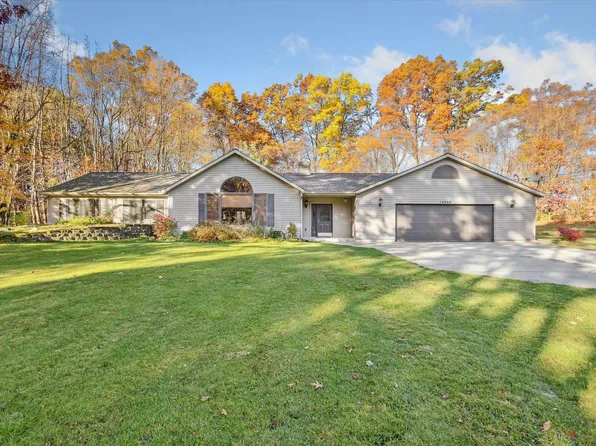 14285 Solon Ct NE, Cedar Springs, MI 49319