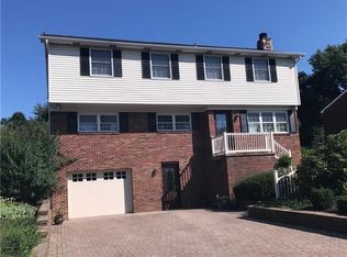 13739 Harriet Dr, North Huntingdon, PA 15642