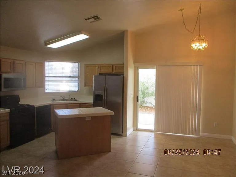 8216 Grassy Point Cir — Photo 11