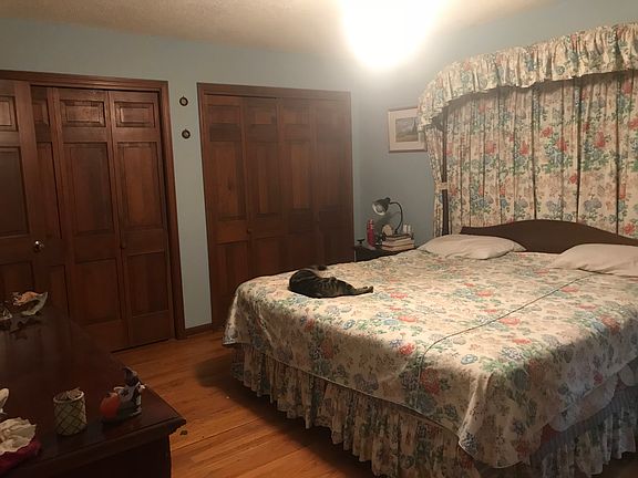 large master king size bed 